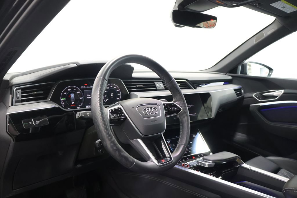 Used 2023 Audi e-tron S Premium Plus w/ Black Optic Package AWD/4WD image 15