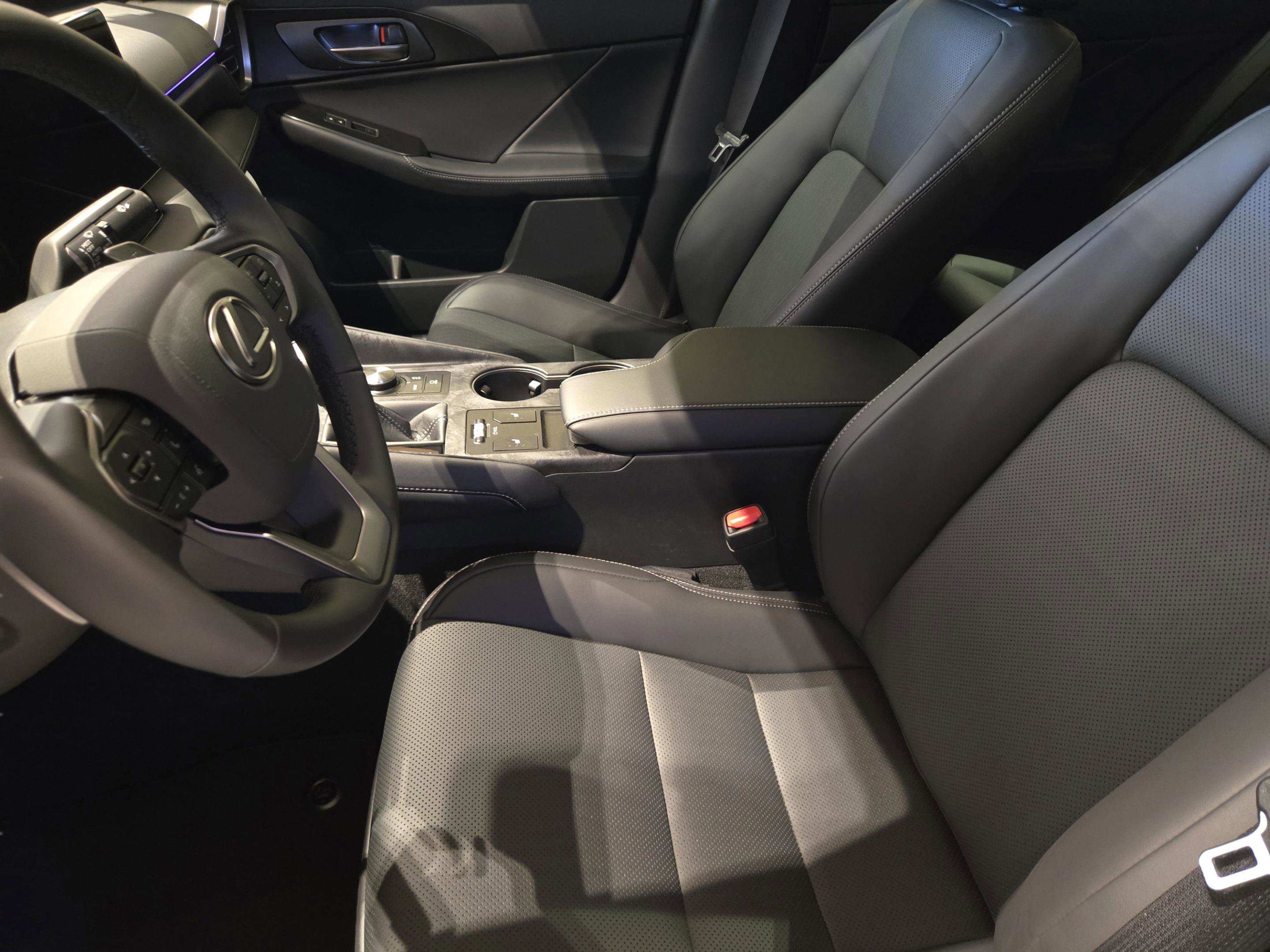 New 2026 Lexus IS 350 F Sport image 7