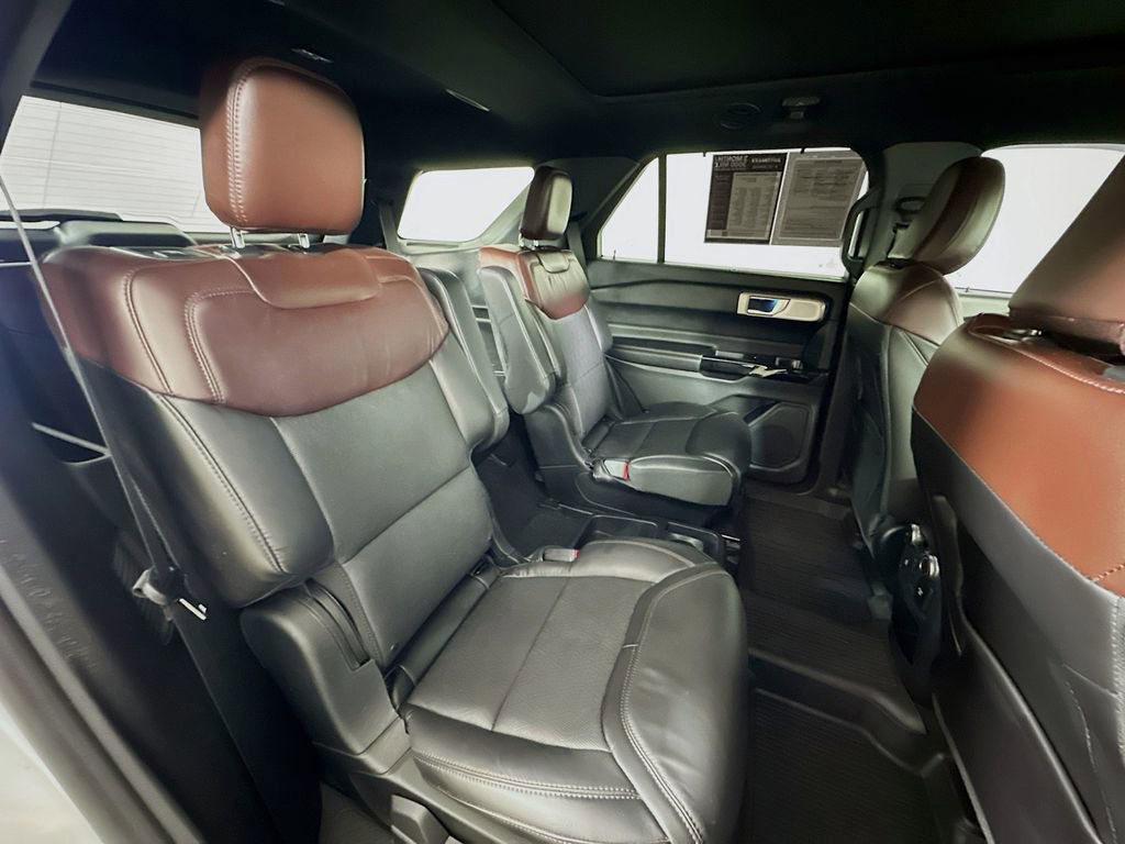 Used 2021 Ford Explorer Platinum w/ Equipment Group 601A image 11