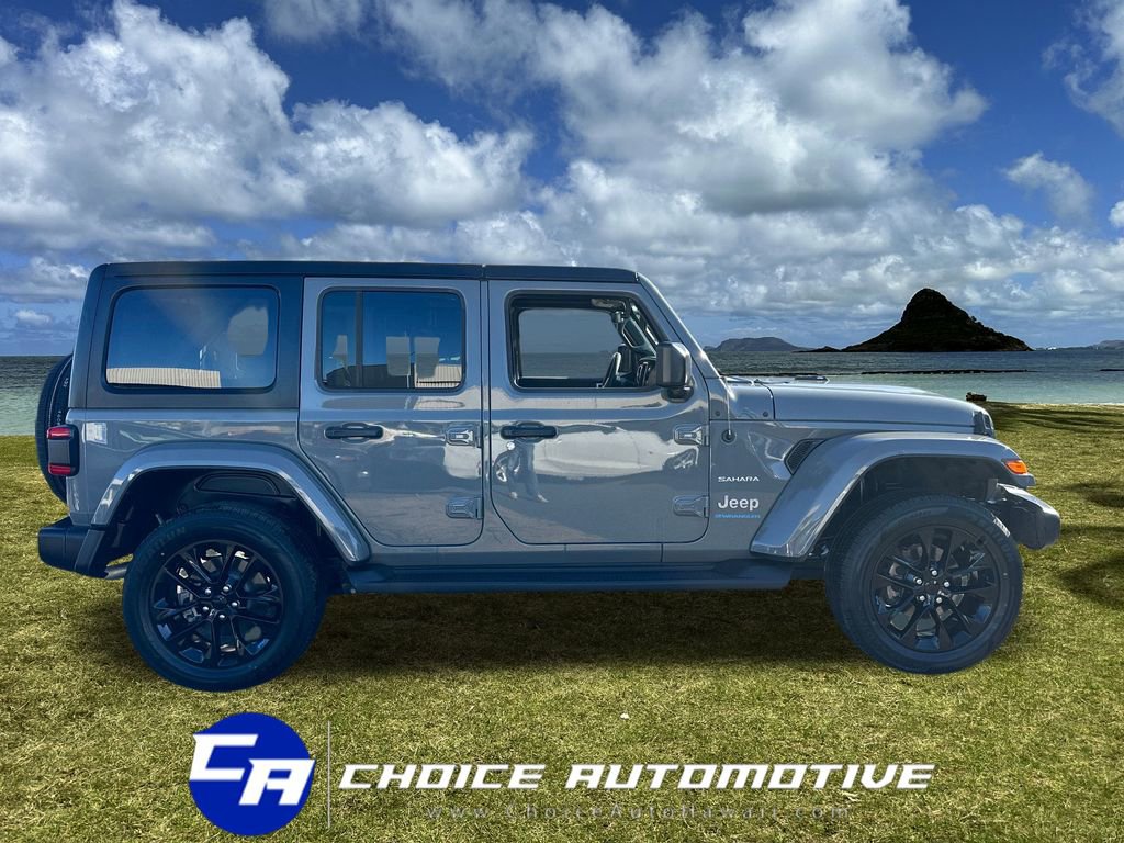 Used 2023 Jeep Wrangler Unlimited Sahara image 9