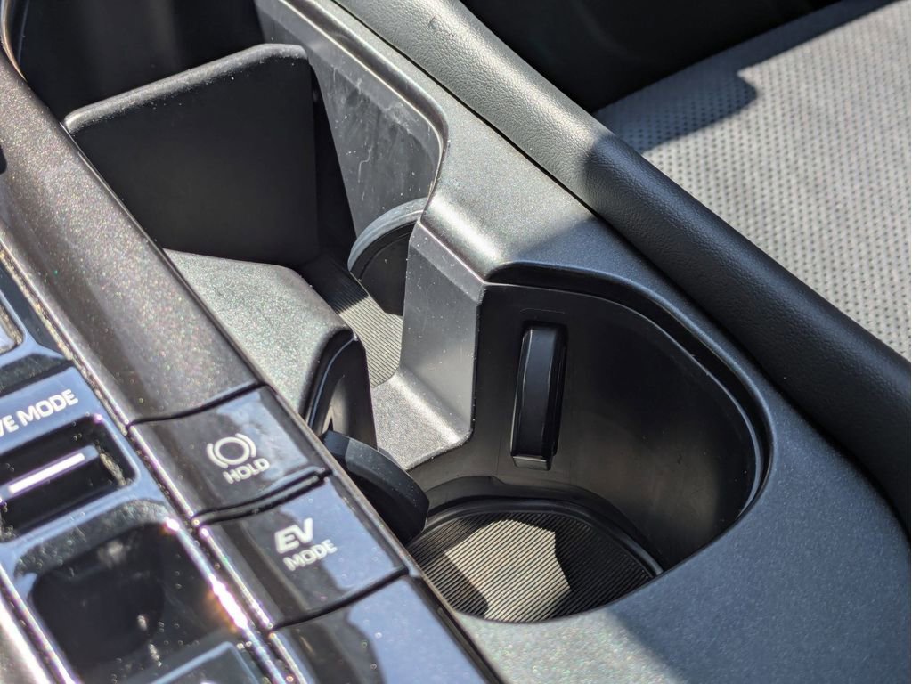 Used 2025 Toyota Crown AWD/4WD image 17