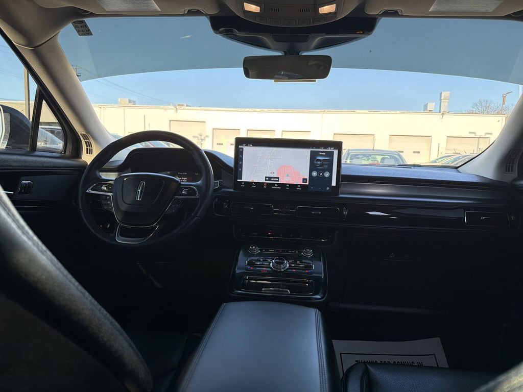 Certified 2023 Lincoln Nautilus AWD w/ Premium Package image 18