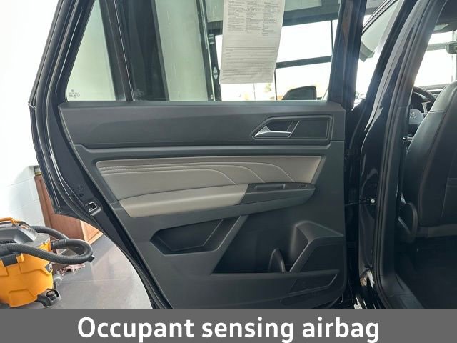 Certified 2022 Volkswagen Atlas Cross Sport SE image 13