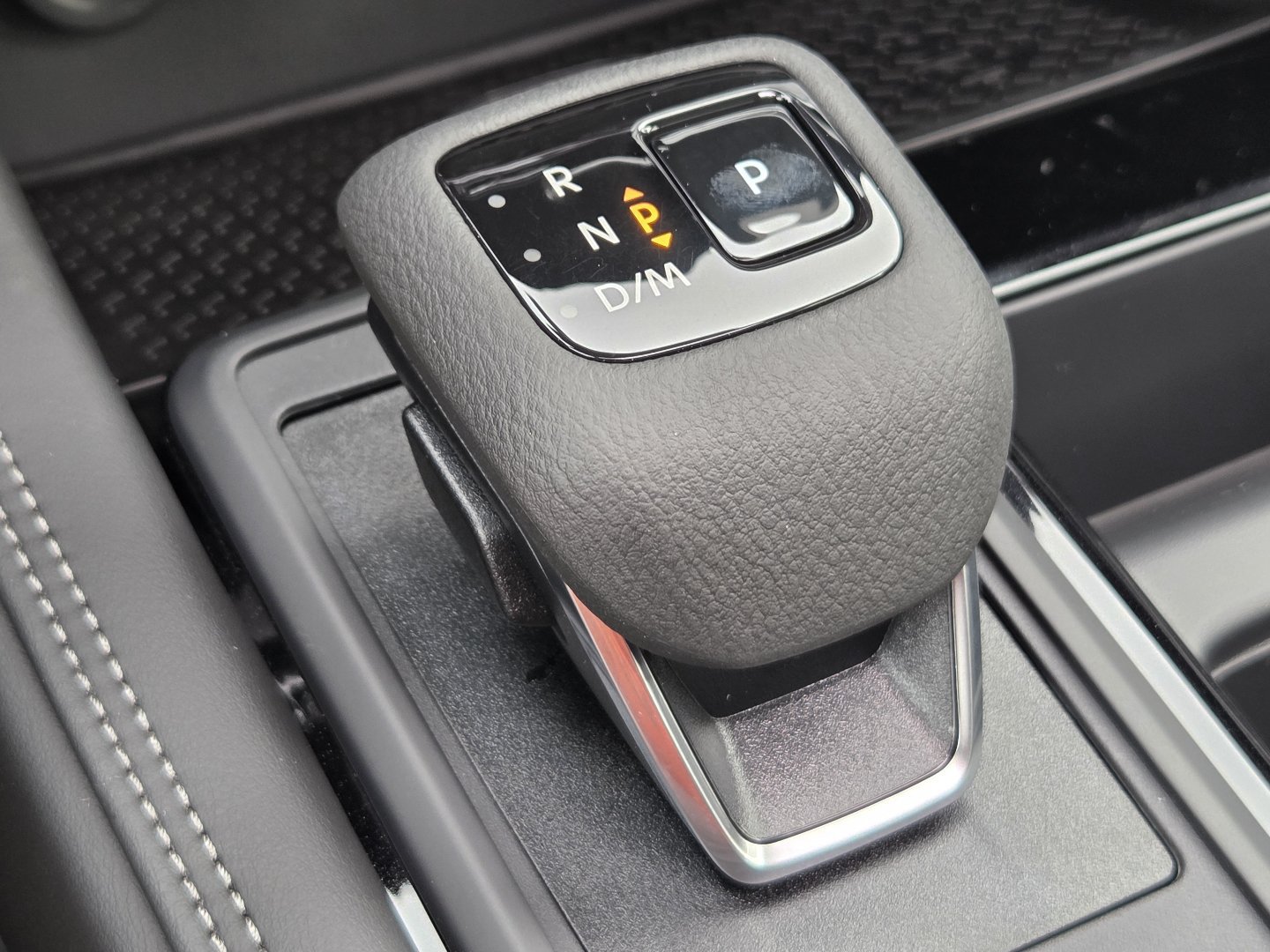 New 2026 Nissan Pathfinder Platinum AWD/4WD image 41