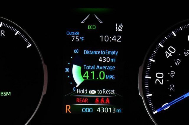 Certified 2021 Toyota RAV4 XLE Premium AWD/4WD image 2