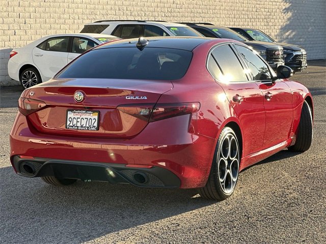 Used 2022 Alfa Romeo Giulia Veloce image 4