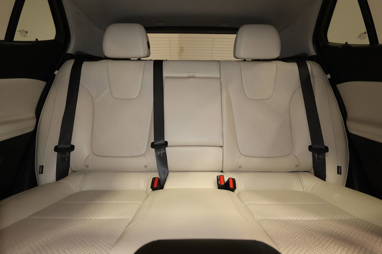 Certified 2023 Buick Encore GX Essence w/ Experience Buick Package image 30