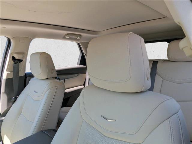 Used 2024 Cadillac XT5 Premium Luxury w/ Technology Package image 18