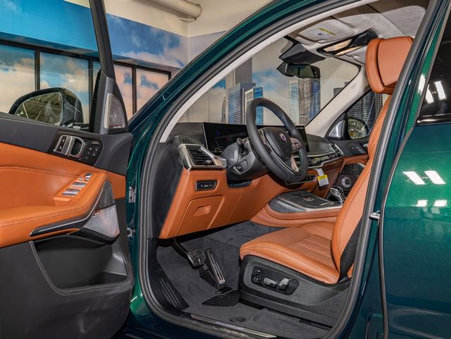 New 2026 BMW ALPINA XB7 AWD/4WD image 13