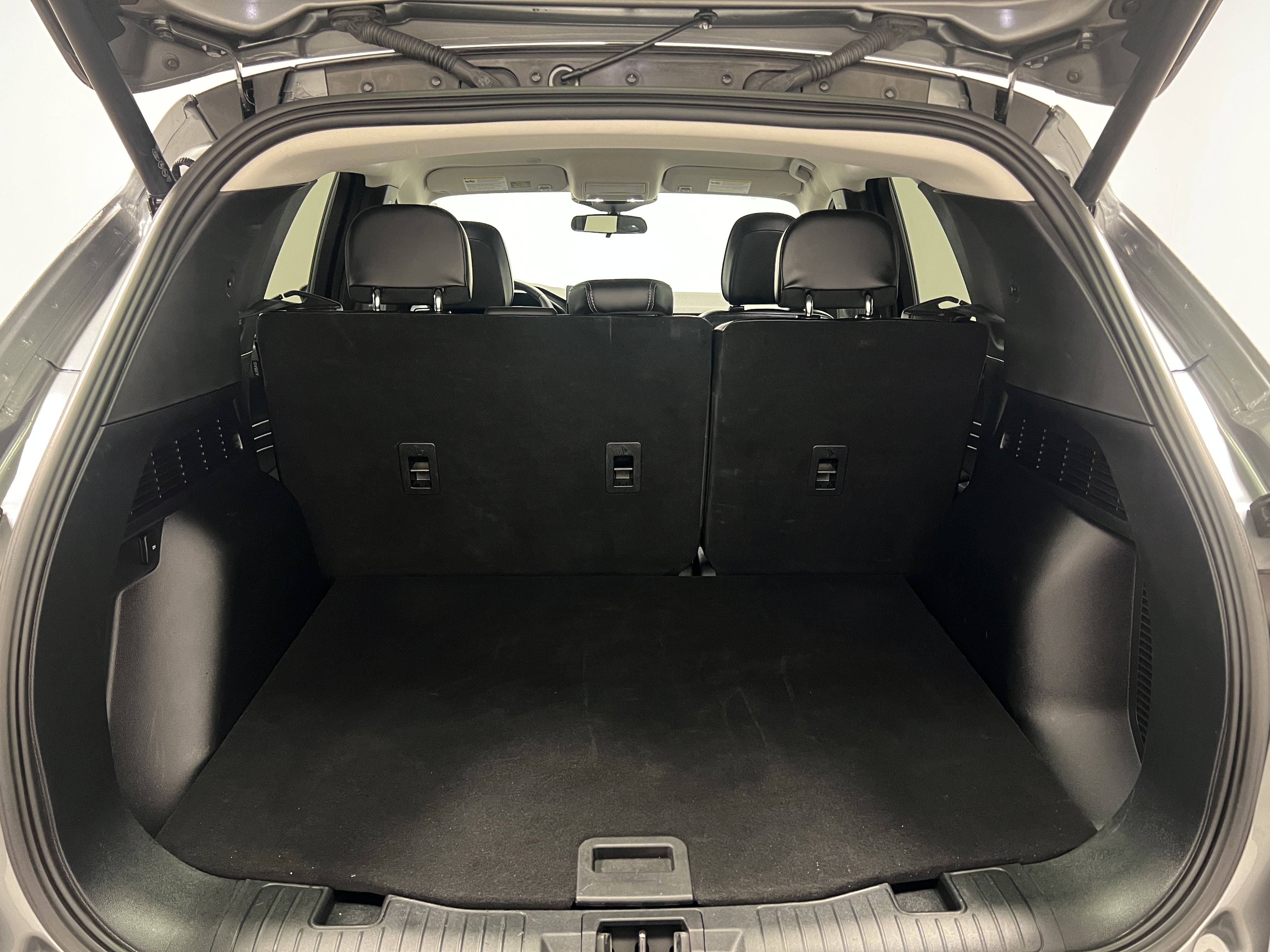 Used 2024 Ford Escape SE image 25