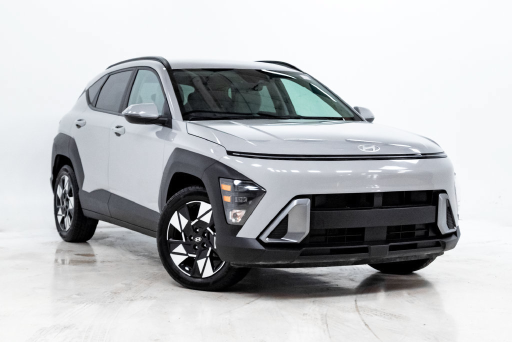 Used 2025 Hyundai Kona SEL FWD image 5
