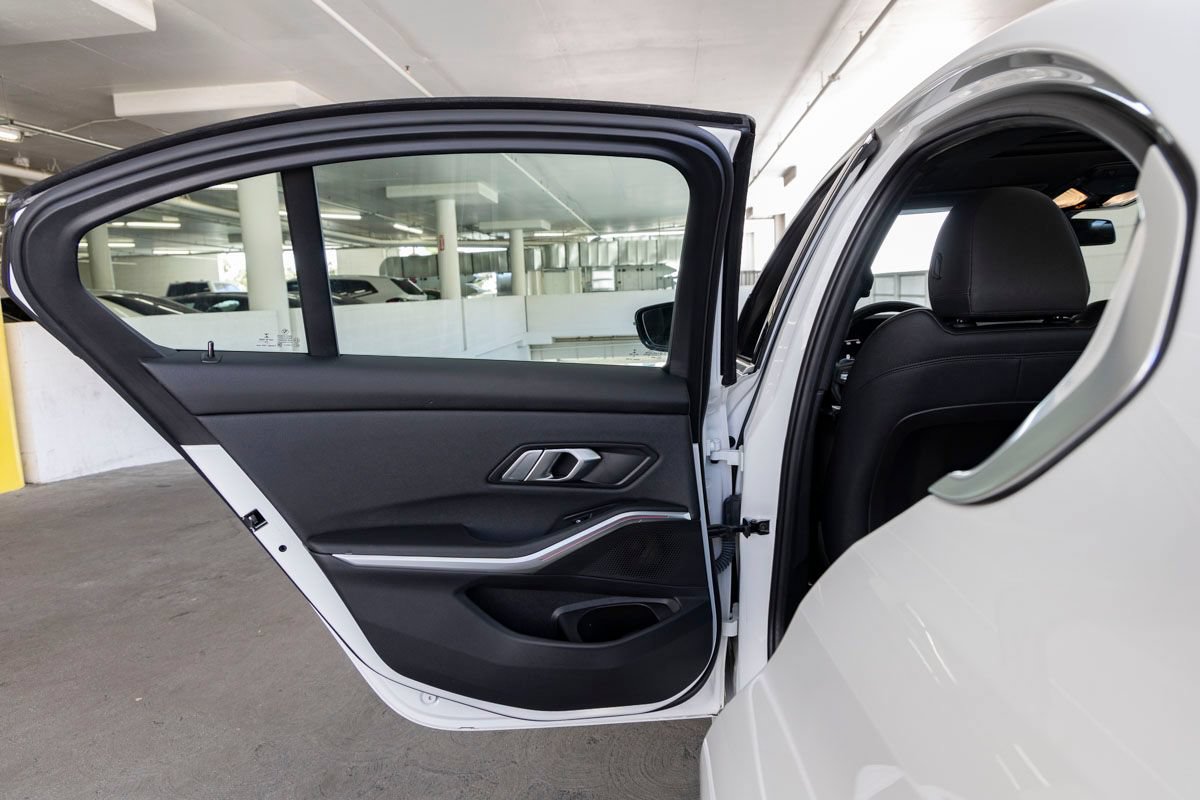 Used 2021 BMW 330e RWD image 20
