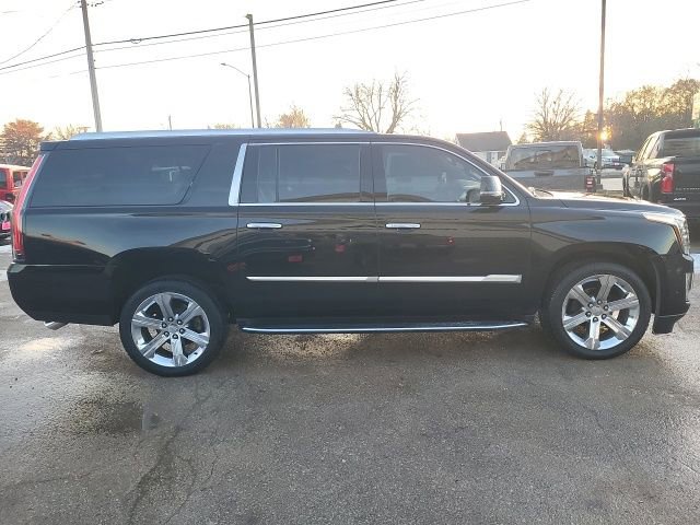 Used 2019 Cadillac Escalade ESV Premium Luxury image 23