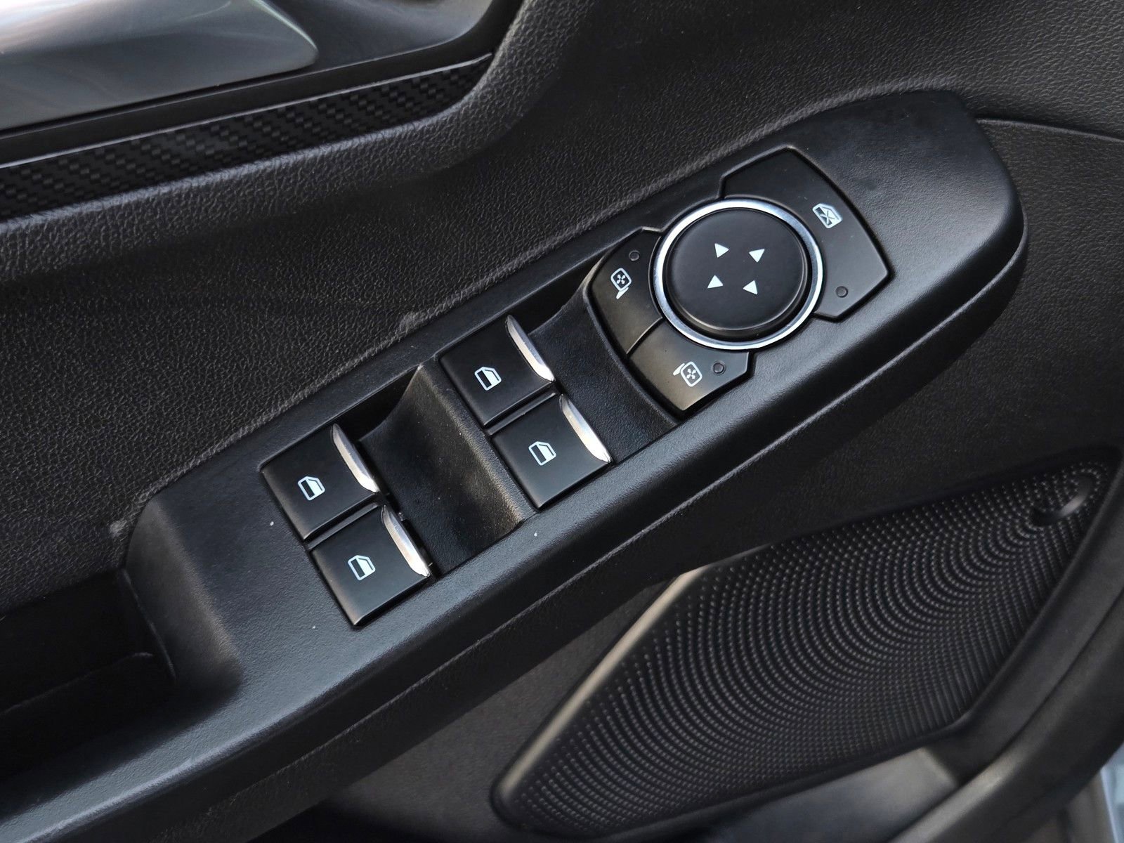 Used 2024 Ford Escape ST-Line image 10