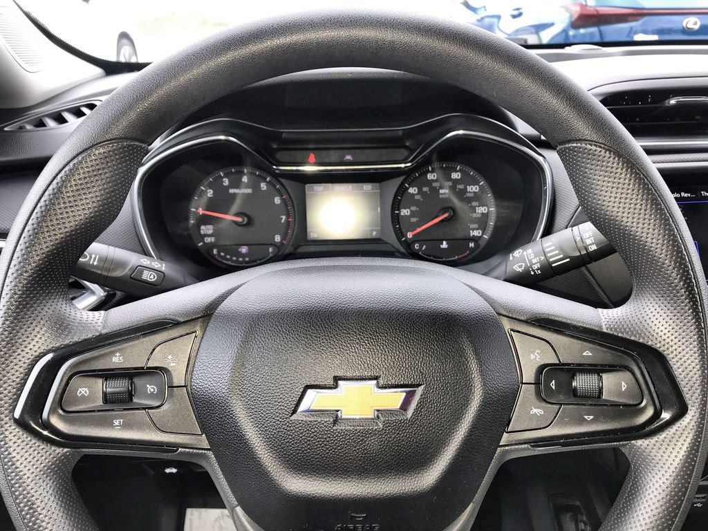 Used 2023 Chevrolet TrailBlazer LT FWD image 14