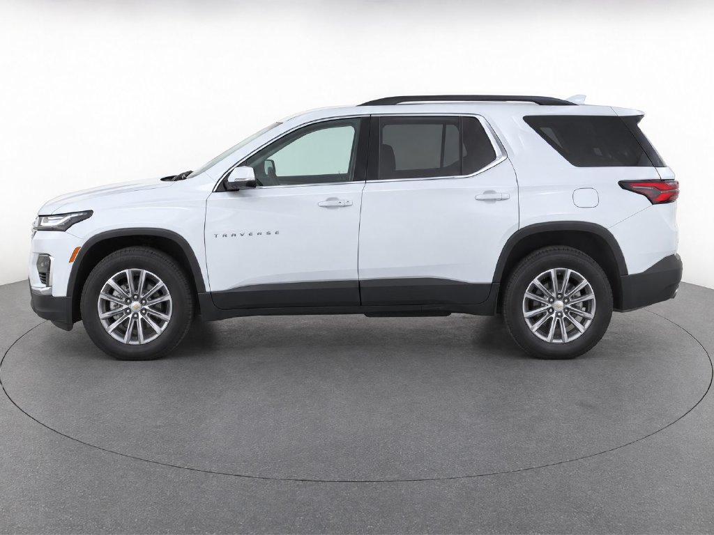 Used 2023 Chevrolet Traverse LT w/ Rear Camera Mirror Package AWD/4WD image 5
