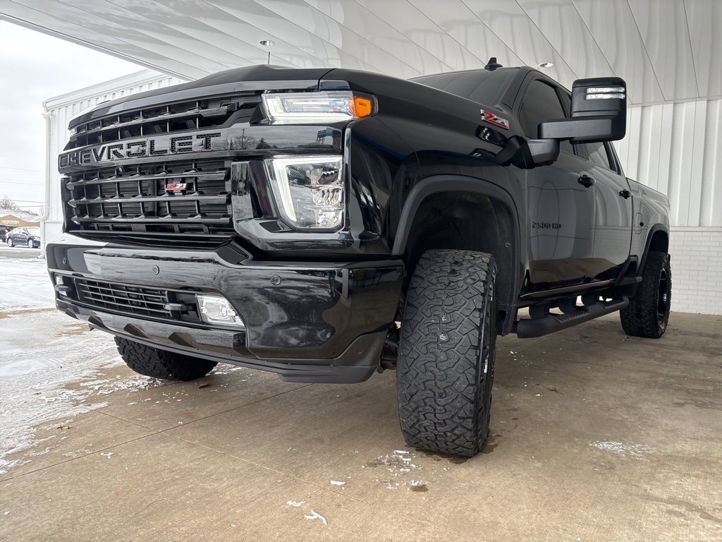 Used 2023 Chevrolet Silverado 2500 LTZ w/ LTZ Plus Package image 46