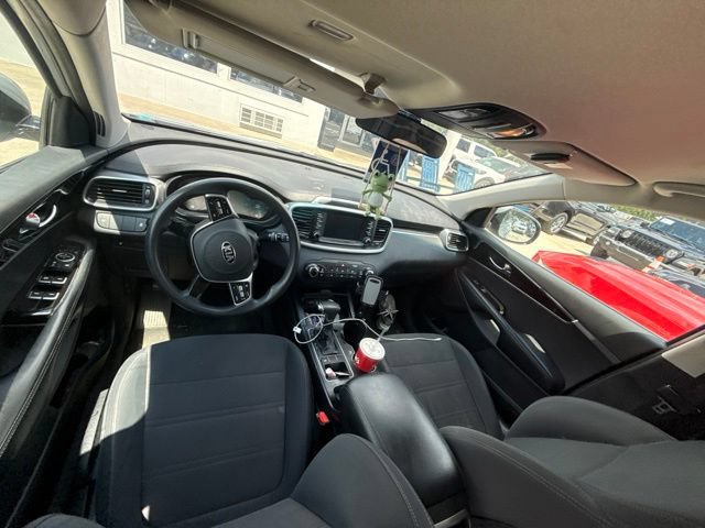 Used 2019 Kia Sorento L FWD image 38