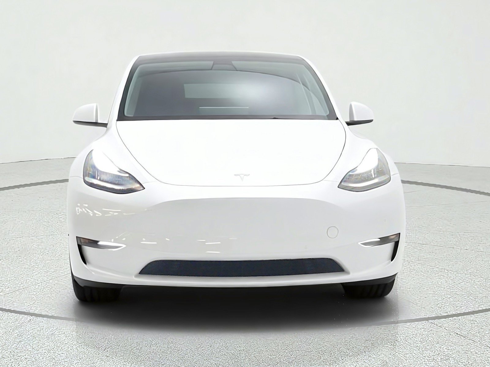 Used 2021 Tesla Model Y Long Range AWD/4WD image 2