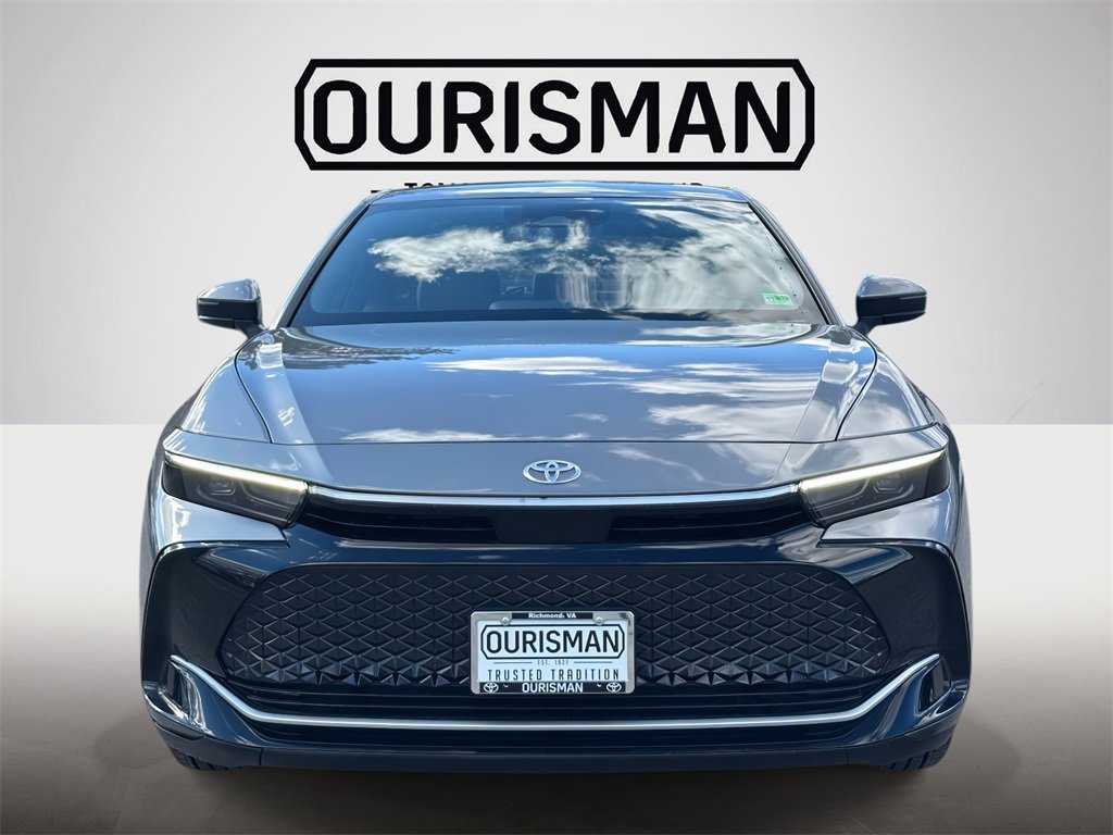 Used 2023 Toyota Crown XLE image 23