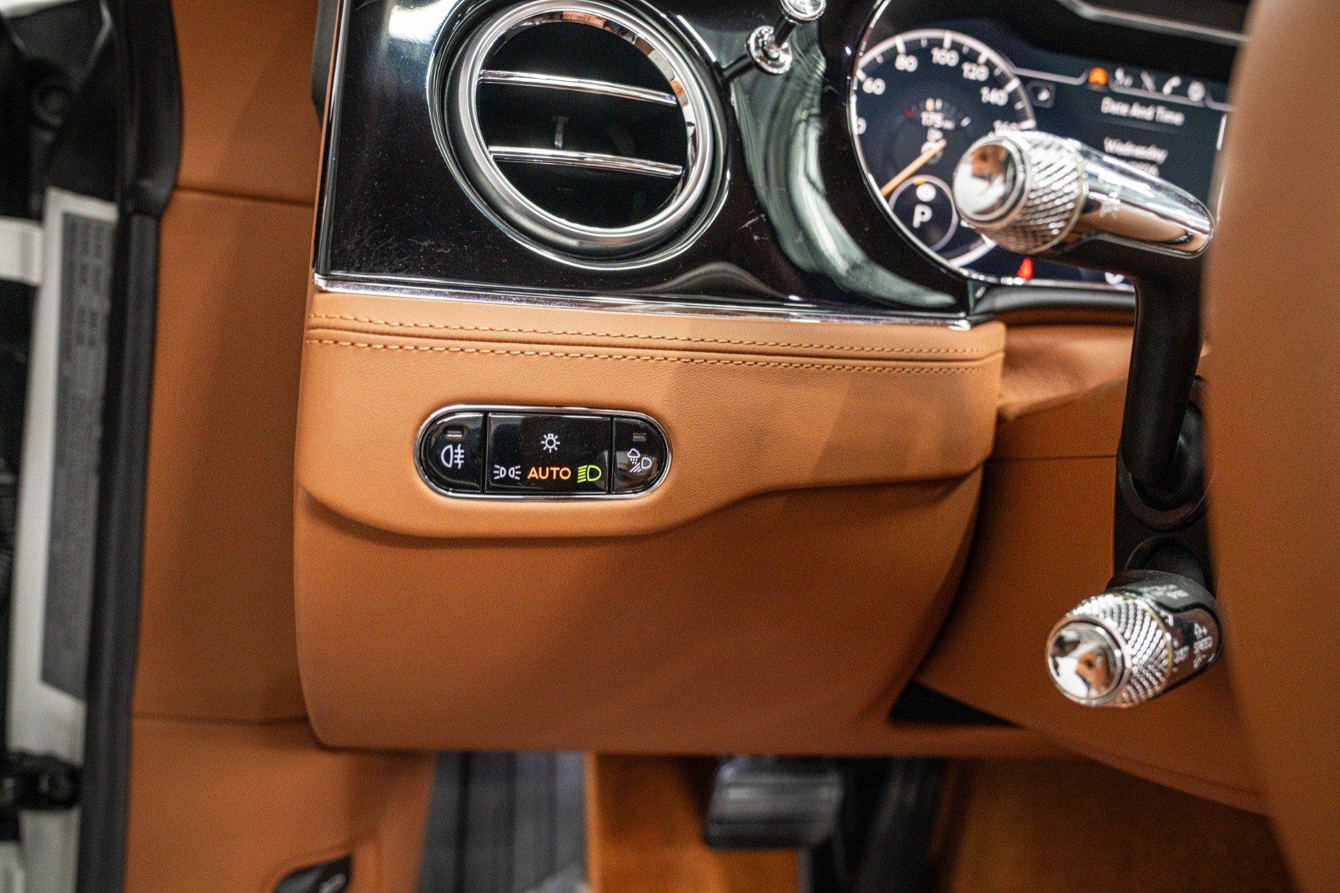 Used 2024 Bentley Continental GT Mulliner AWD/4WD image 27