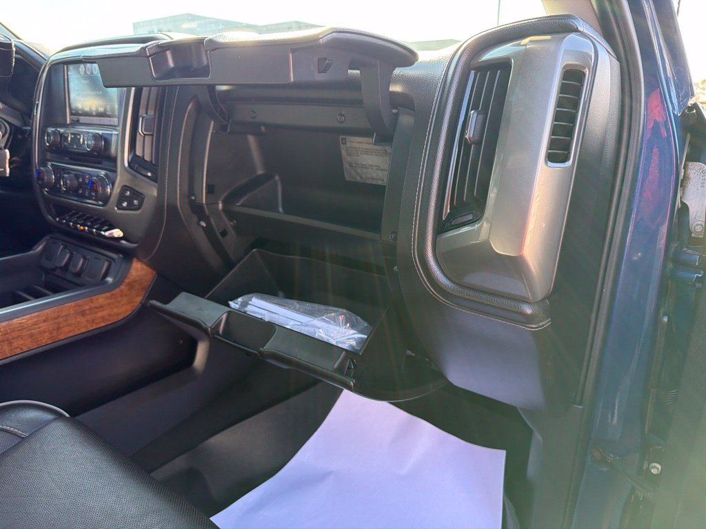 Used 2019 Chevrolet Silverado 2500 High Country w/ Duramax Plus Package AWD/4WD image 42