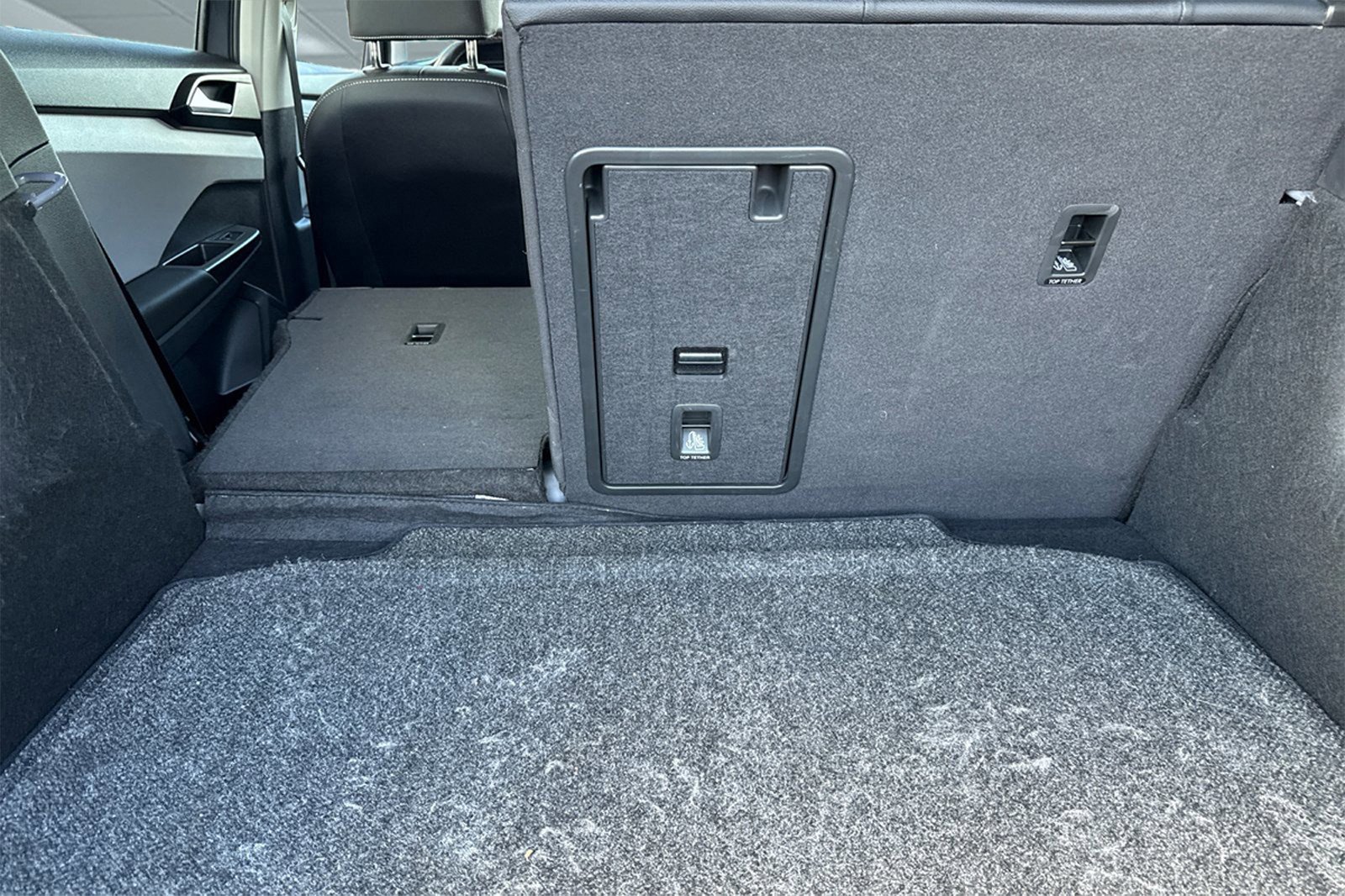 Used 2022 Volkswagen Taos SEL image 33