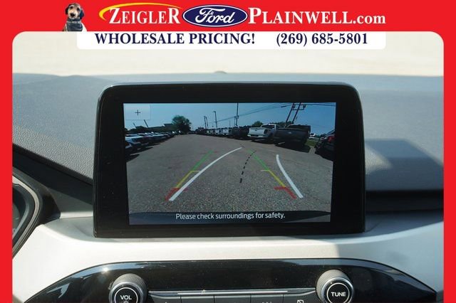 Used 2022 Ford Escape SE image 17