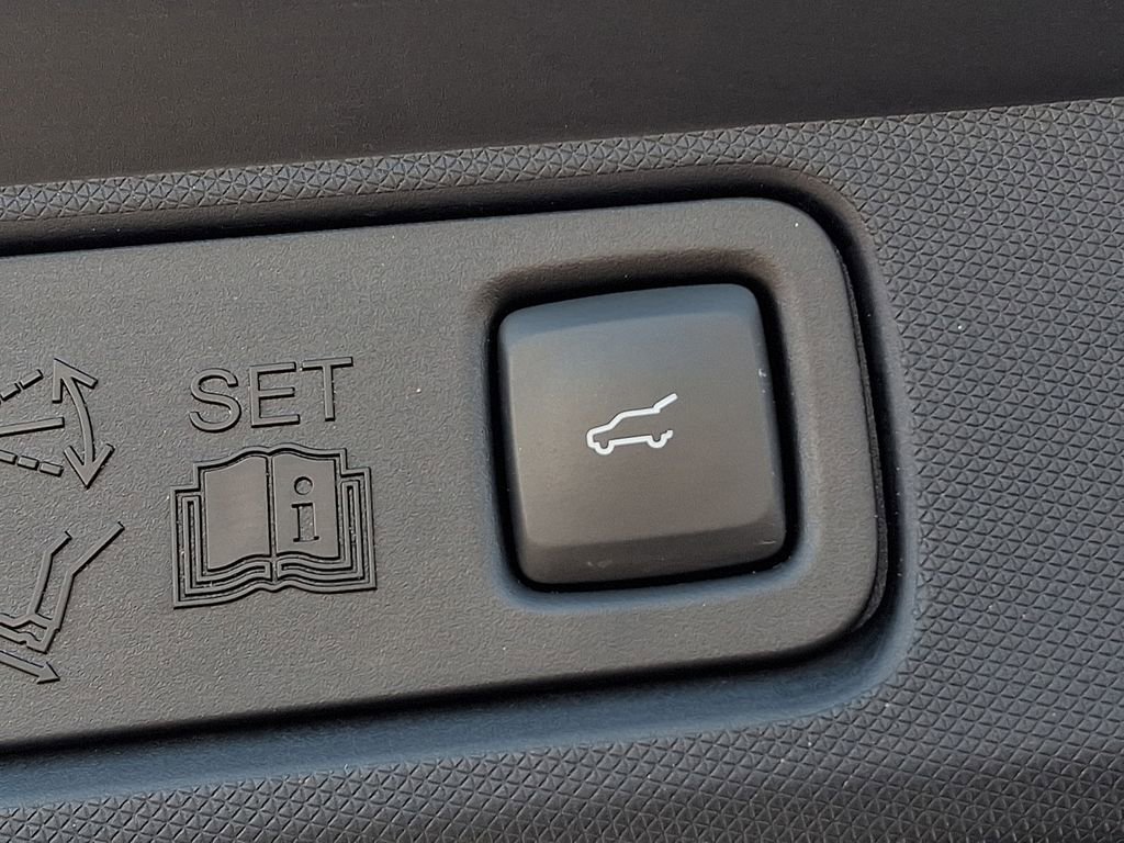 Used 2022 Ford Mustang Mach-E Premium w/ Ice White Appearance Package image 30