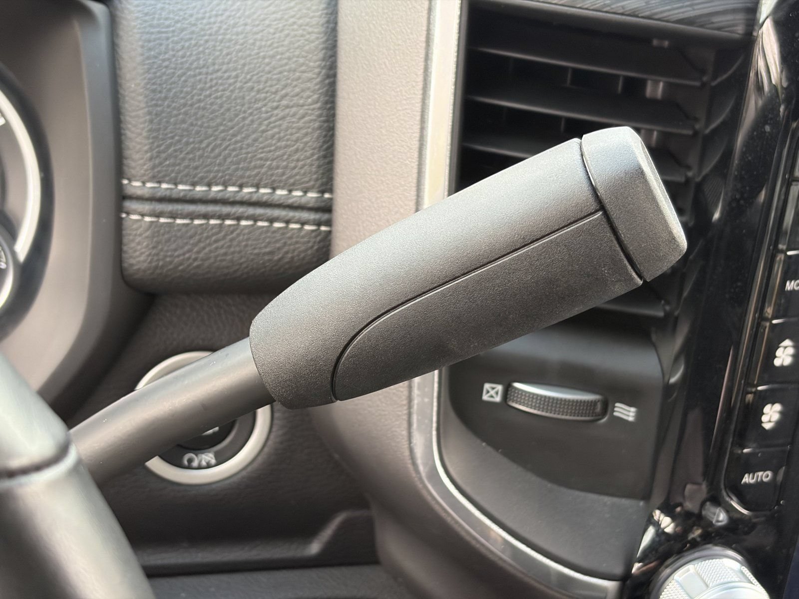 Used 2023 RAM 2500 Laramie AWD/4WD image 31