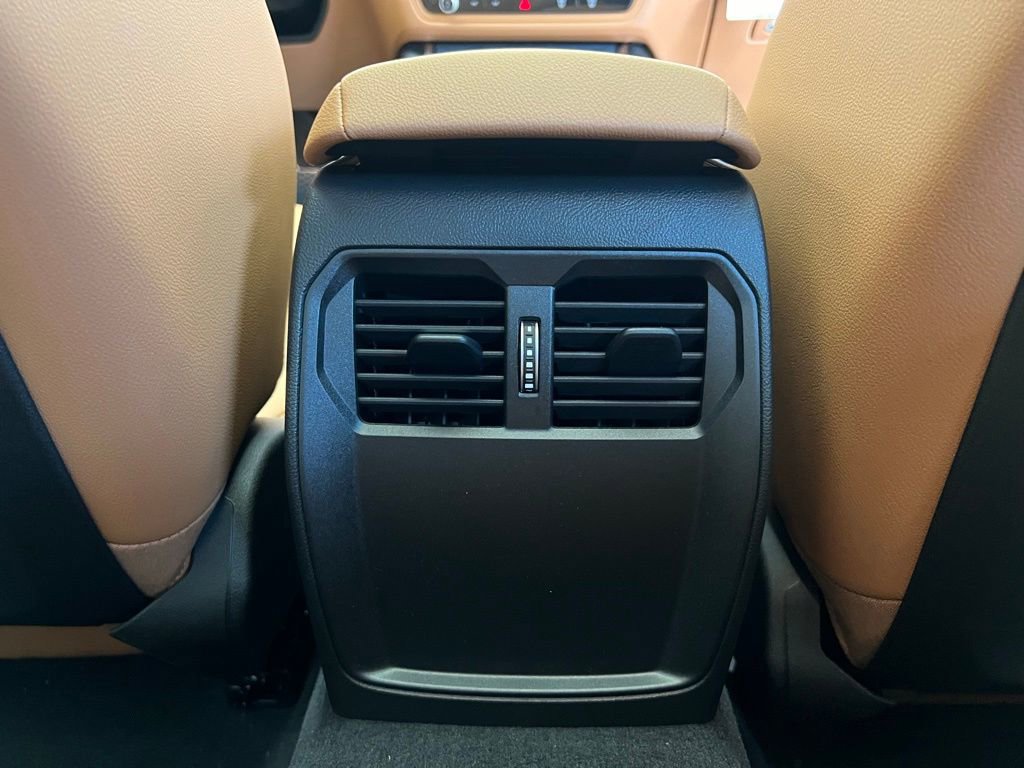 Used 2026 BMW 430i Coupe w/ Parking Assistance Package image 10