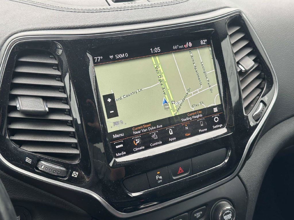 Used 2020 Jeep Cherokee Limited AWD/4WD image 24