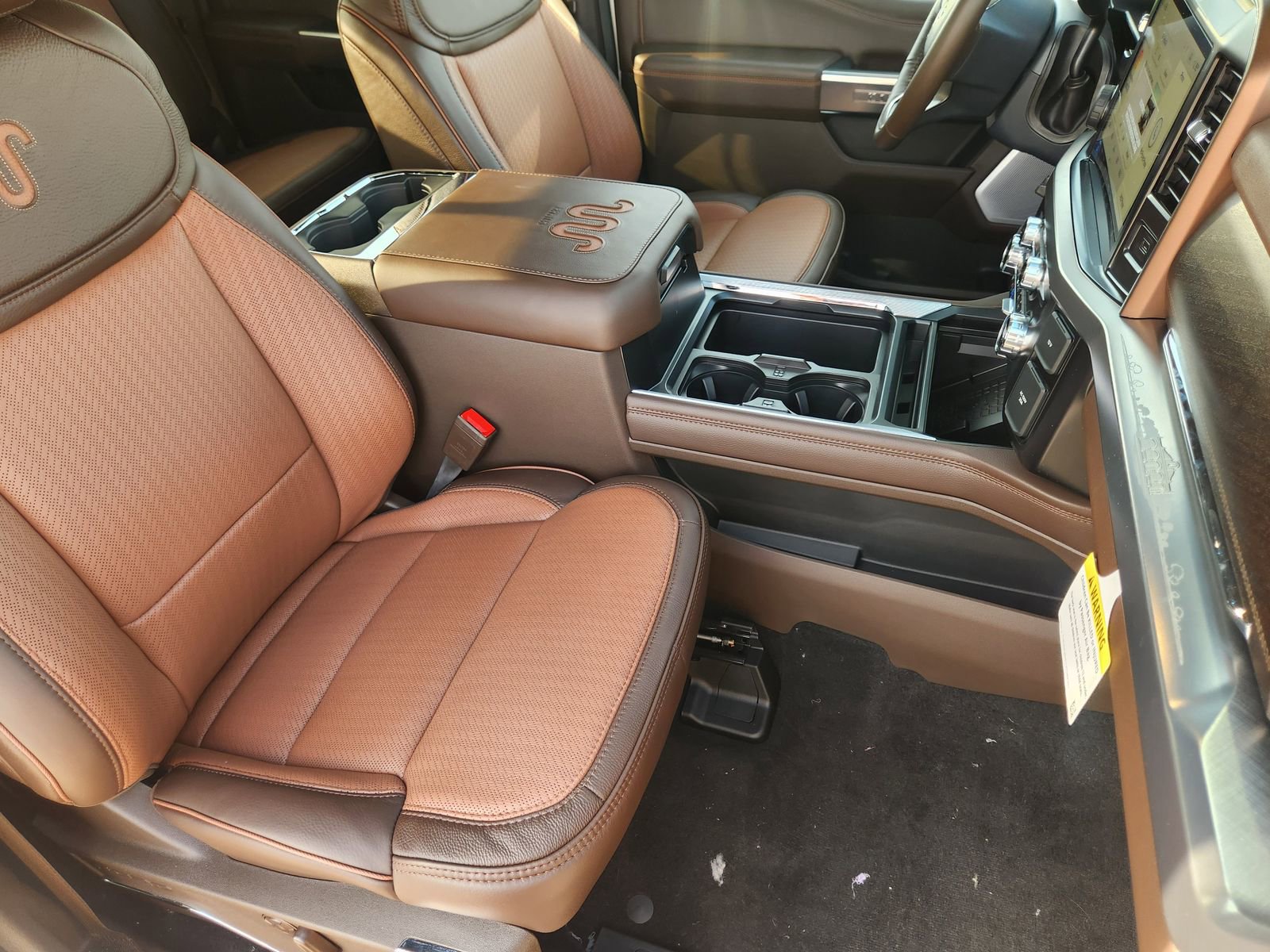 New 2026 Ford F350 King Ranch w/ FX4 Off-Road Package image 15