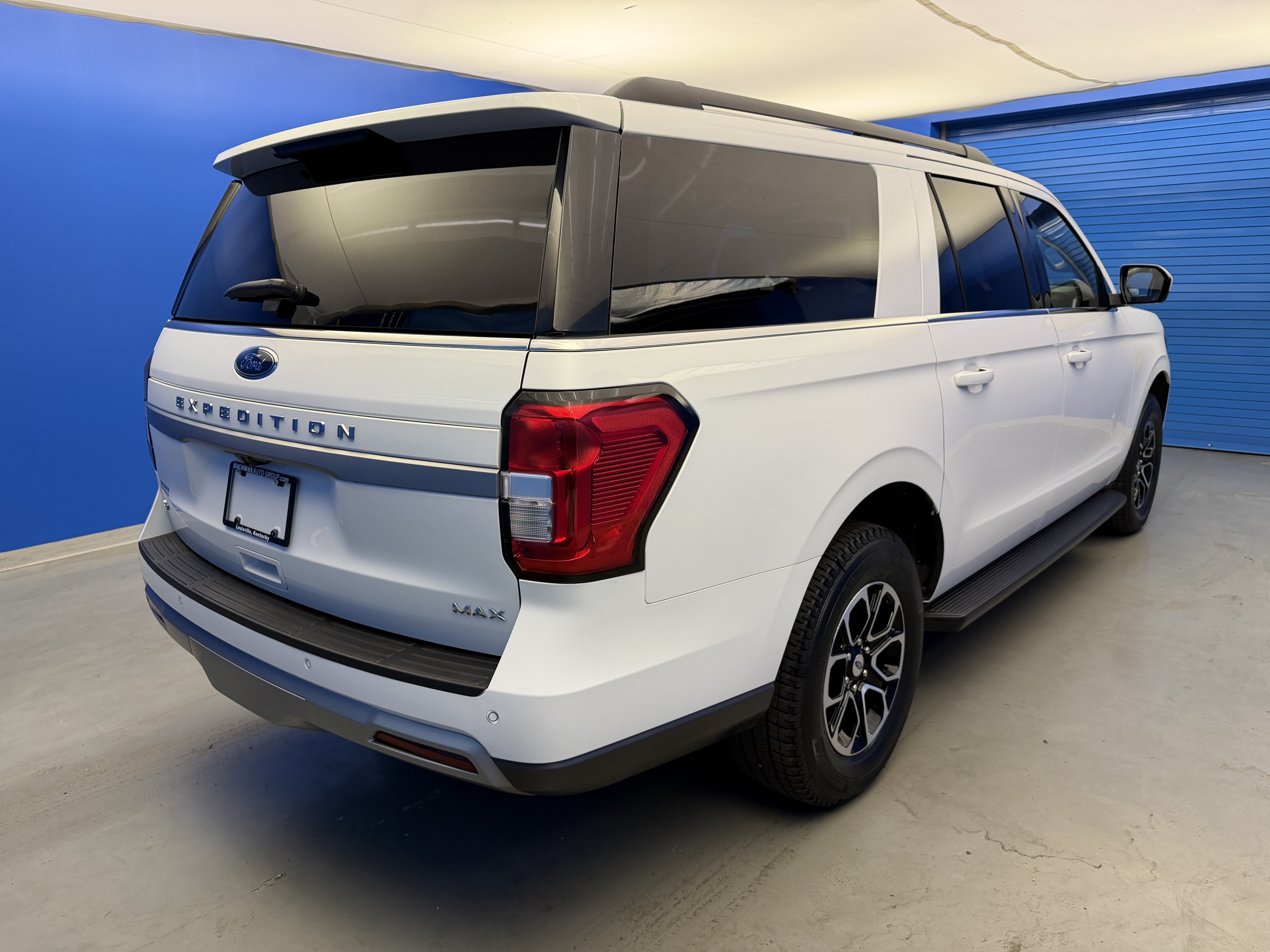 Used 2024 Ford Expedition Max XLT AWD/4WD image 7