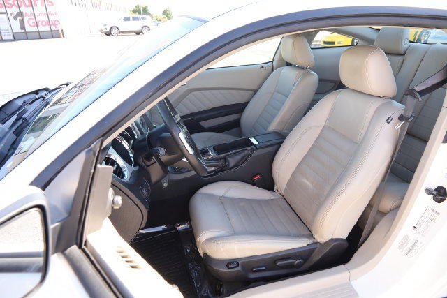 Used 2011 Ford Mustang GT Premium w/ Comfort Pkg RWD image 8