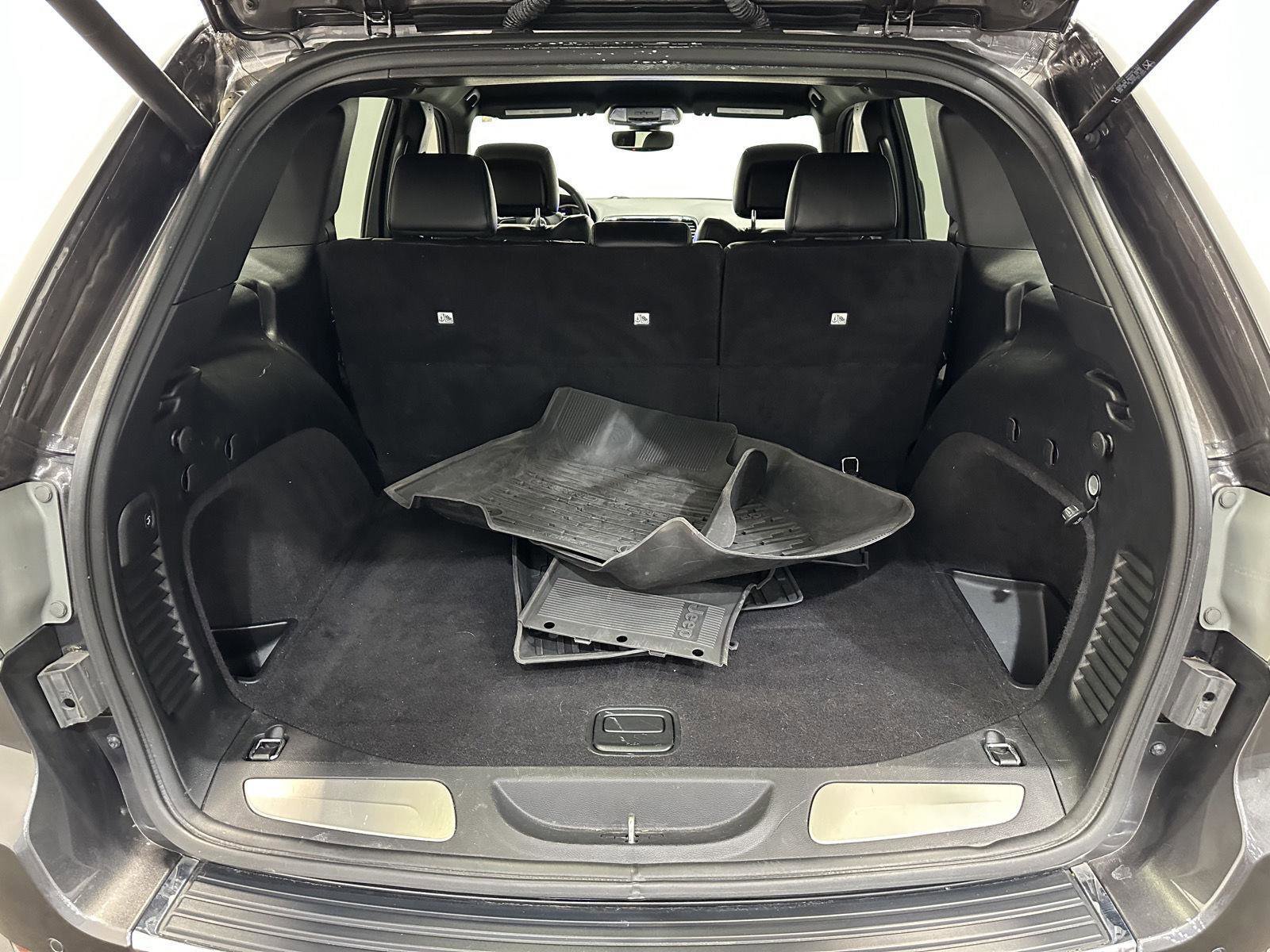 Used 2019 Jeep Grand Cherokee Limited w/ Trailer Tow Group IV AWD/4WD image 30