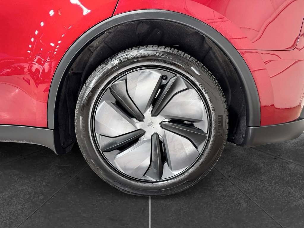 Used 2026 Tesla Model Y AWD image 30