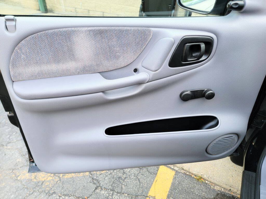 Used 2000 Dodge Dakota 2WD Regular Cab image 15