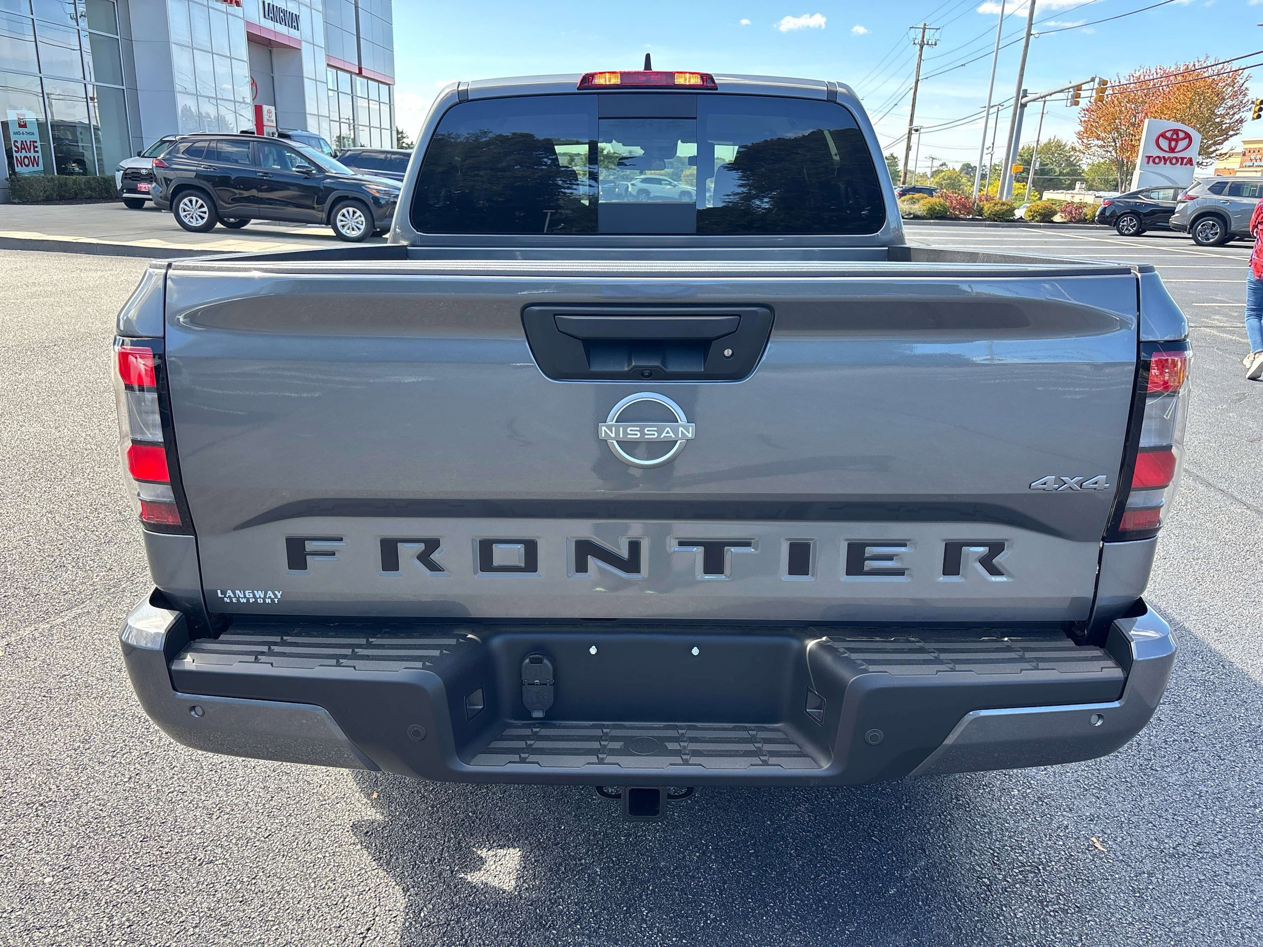 New 2026 Nissan Frontier SV w/ Tow Package image 4