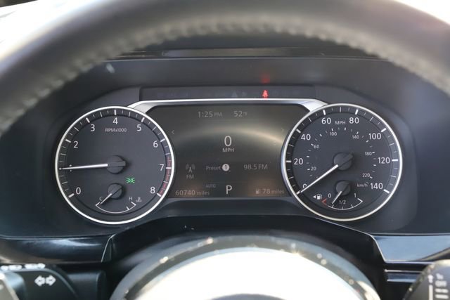 Used 2022 Nissan Pathfinder SV image 24