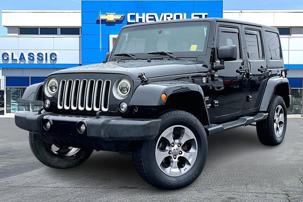 Used 2016 Jeep Wrangler Unlimited Sahara w/ Connectivity Group image 3
