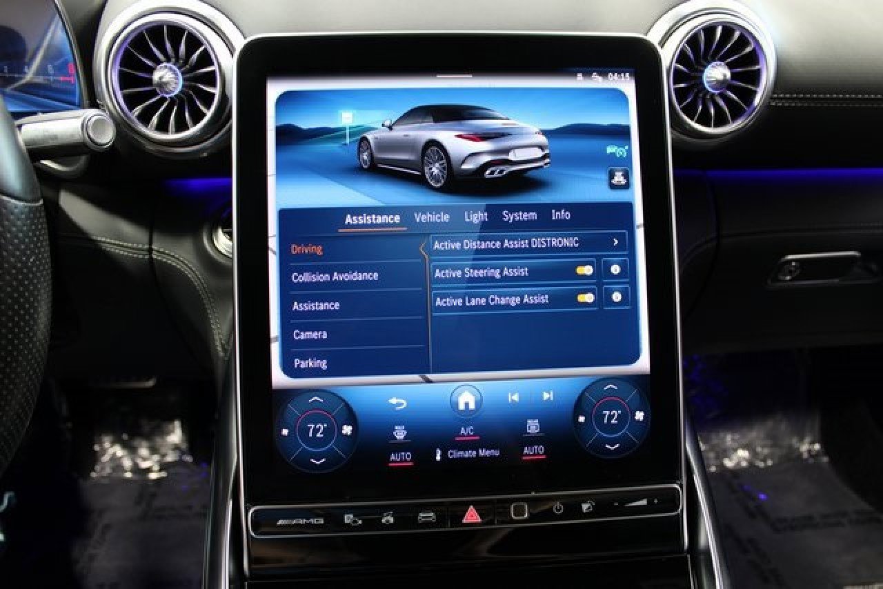 Used 2022 Mercedes-Benz SL 55 AMG 4MATIC image 25