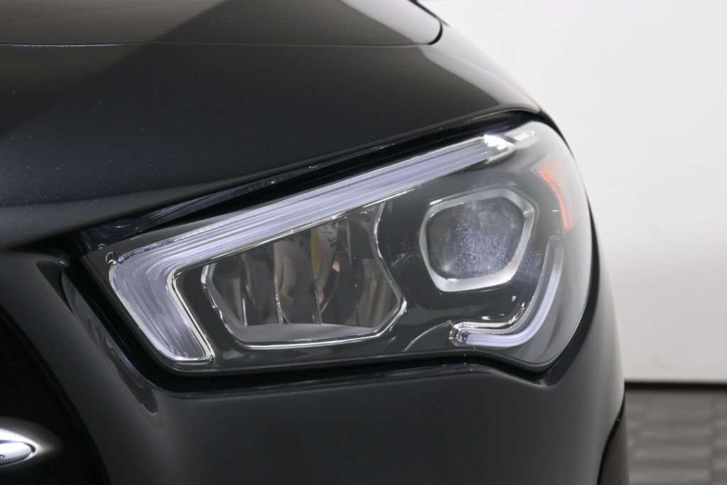 Certified 2022 Mercedes-Benz CLA 250 4MATIC image 11