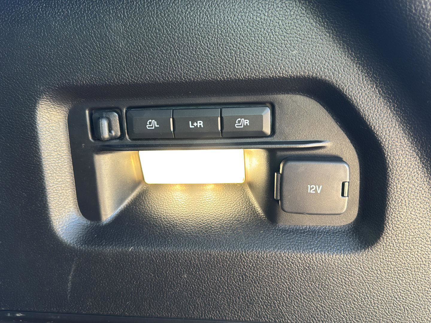 Used 2020 Ford Explorer ST AWD/4WD image 23