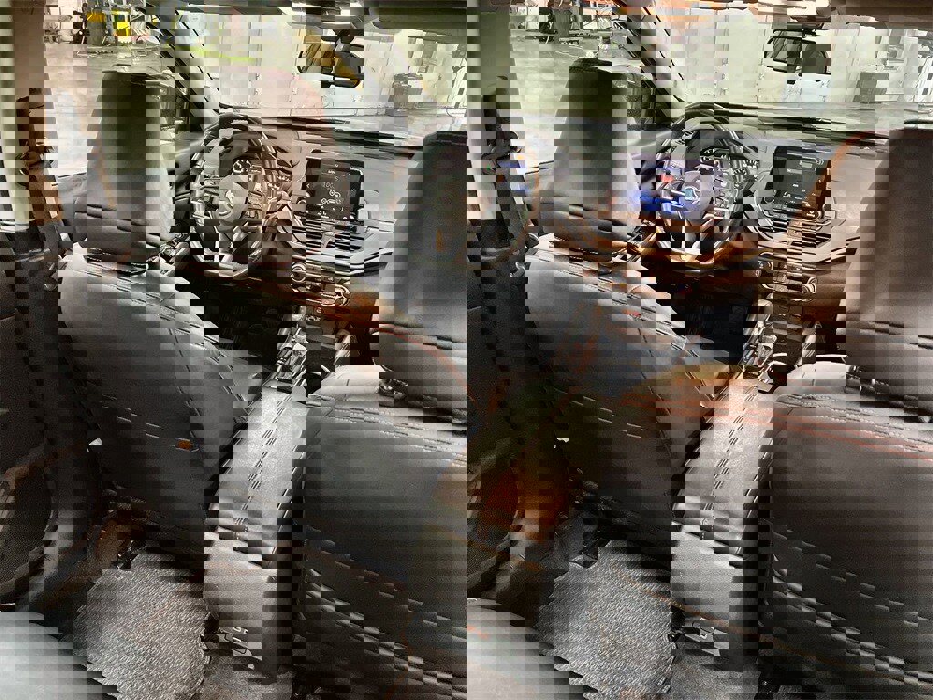 Used 2024 Nissan Altima 2.5 SR image 20