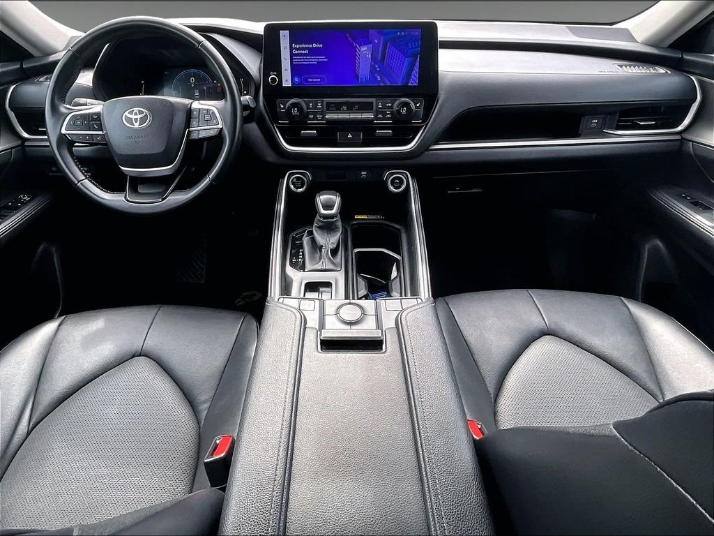 Used 2025 Toyota Grand Highlander AWD image 22