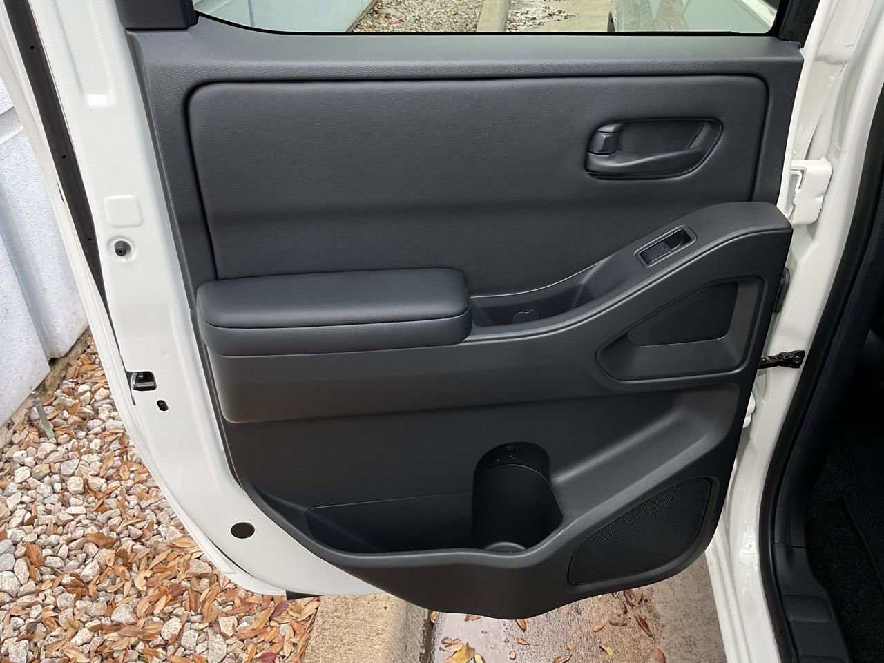 New 2026 Nissan Frontier S image 19