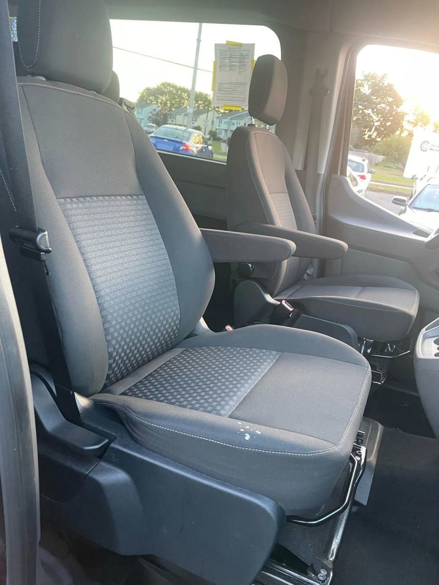 Used 2021 Ford Transit 350 XLT image 14