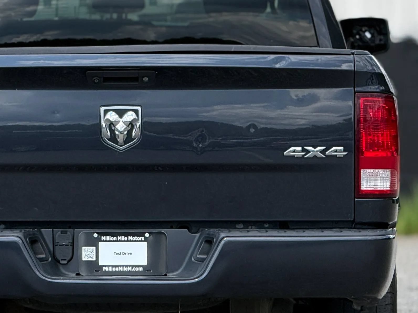 Used 2017 RAM 1500 Express AWD/4WD image 14