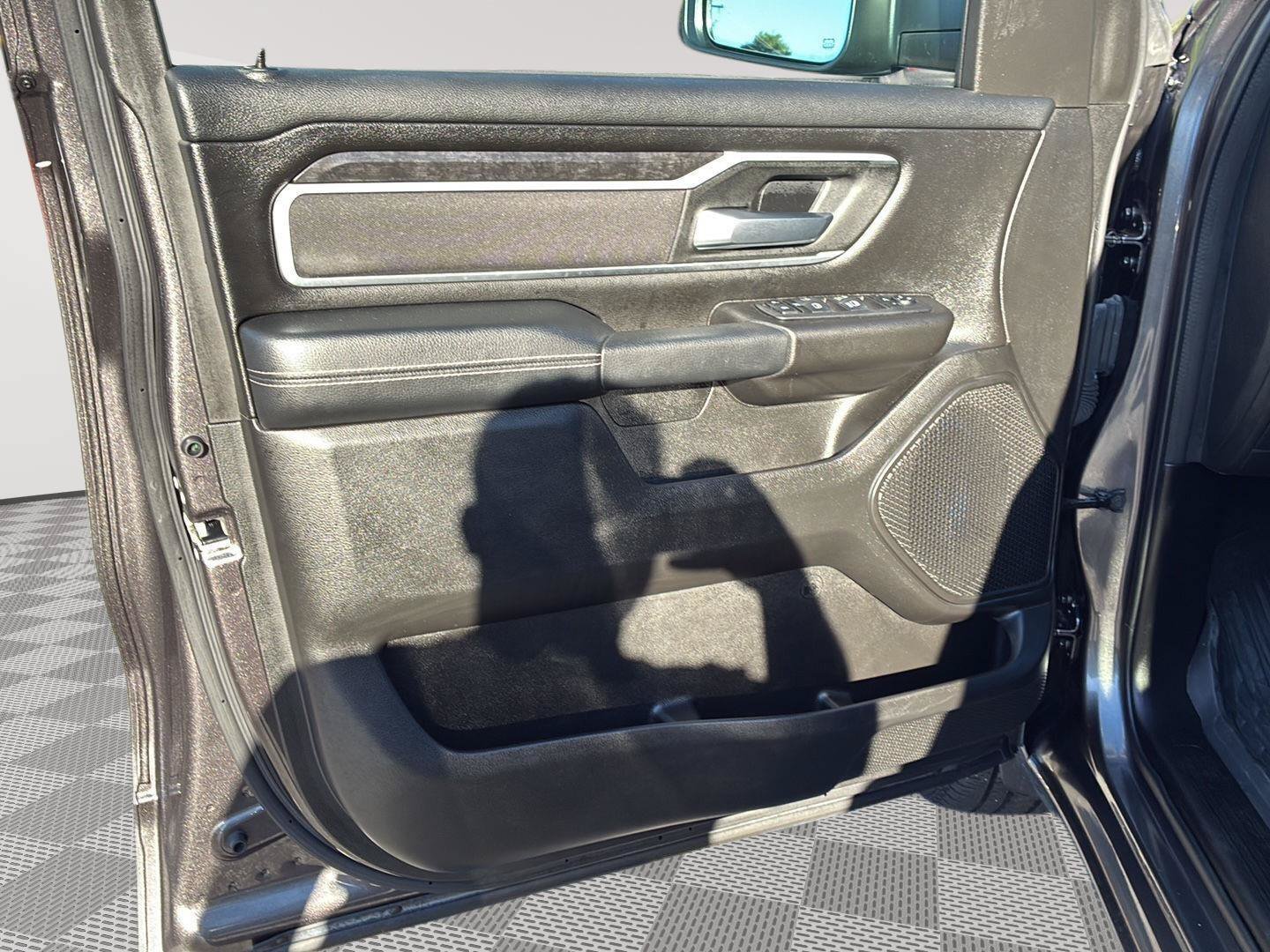 Used 2023 RAM 1500 Big Horn AWD/4WD image 30